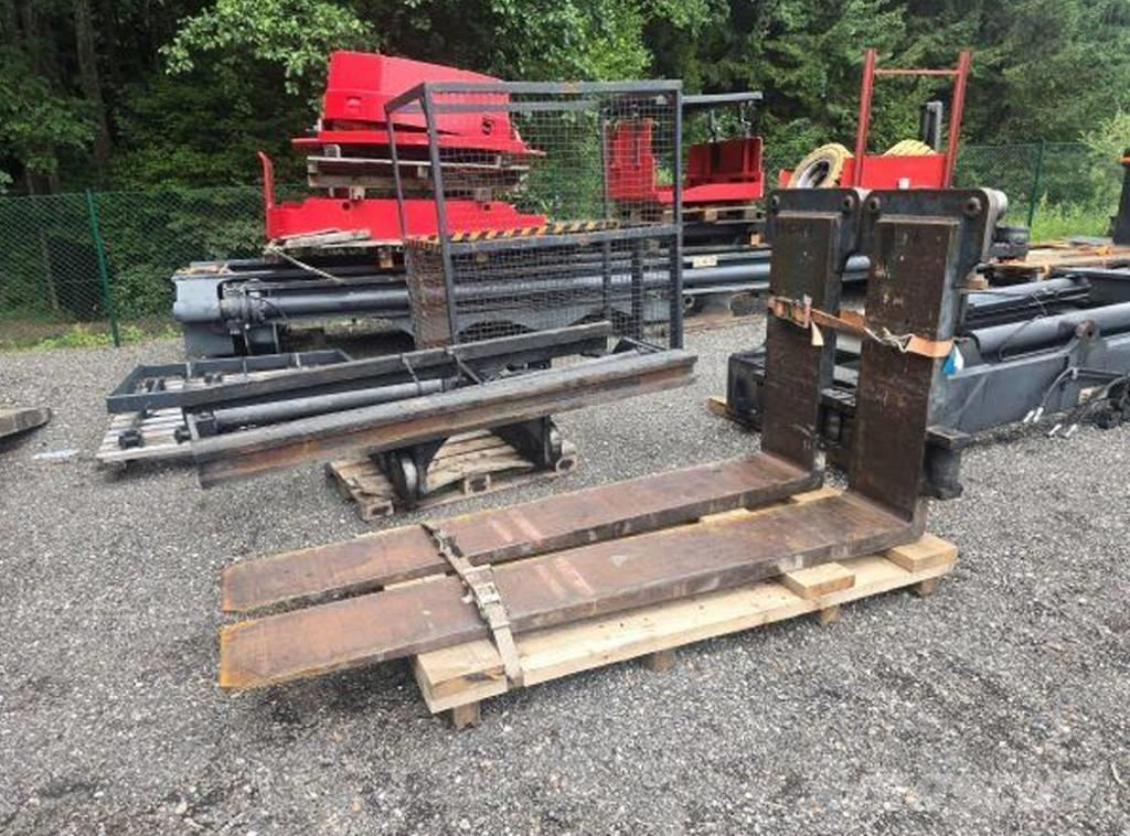 Kalmar DCE150-12 Stivuitor diesel