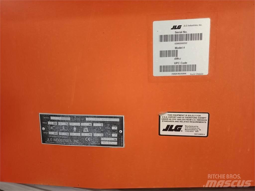 JLG 800AJ Nacele cu brat articulat