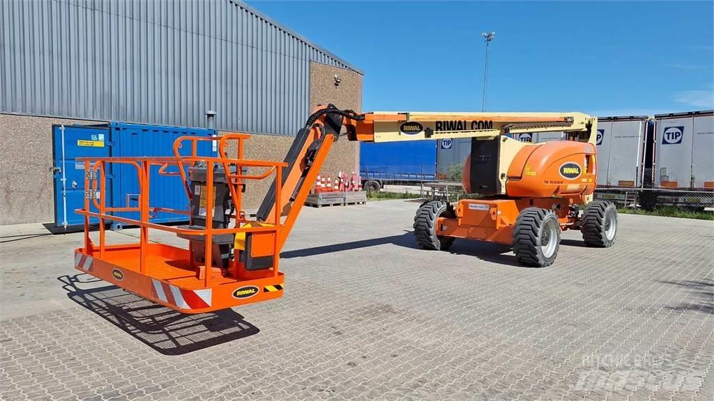 JLG 800AJG Nacele cu brat articulat