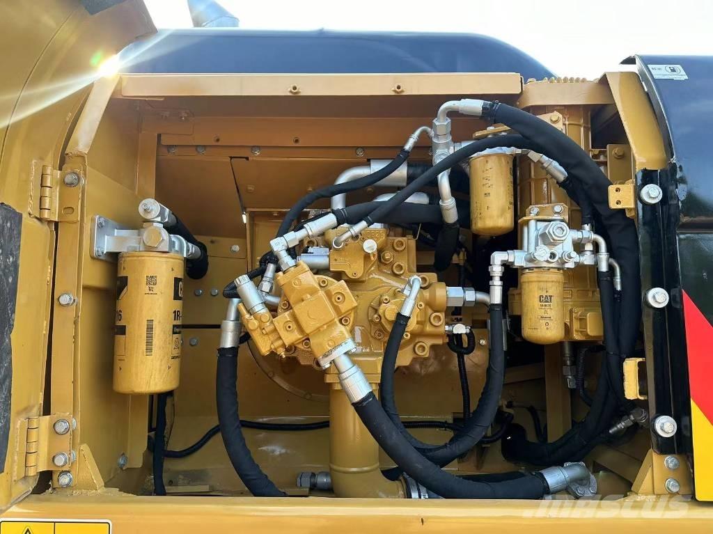 CAT 330 D Excavatoare pe șenile
