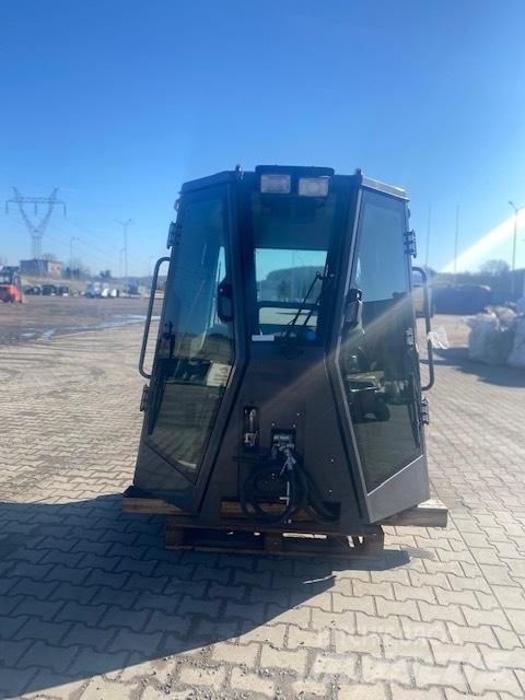 CASE D 1650 NEW CAB Cabine si interior