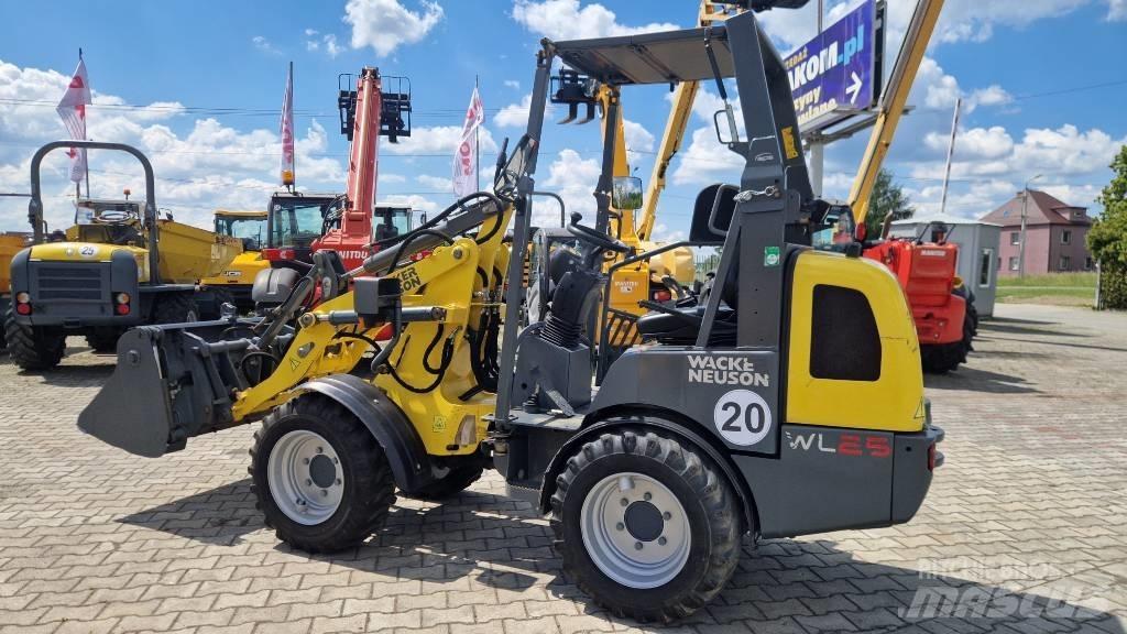 Wacker Neuson WL 25 Incarcator pe pneuri