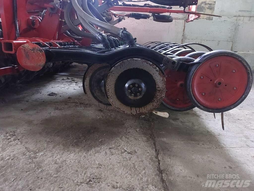 Horsch Pronto 9SW Perforatoare