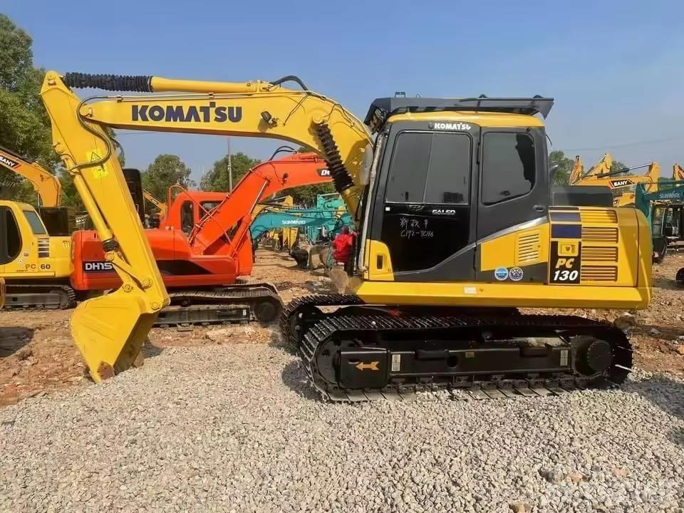 Komatsu PC 130 Excavatoare pe șenile
