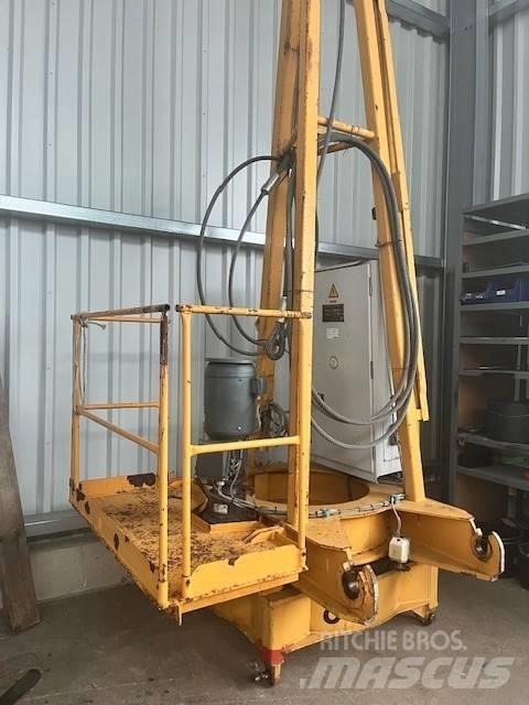 Liebherr 30 LC Macarale turn