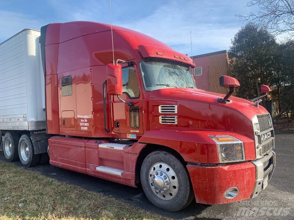 Mack Anthem Autotractoare