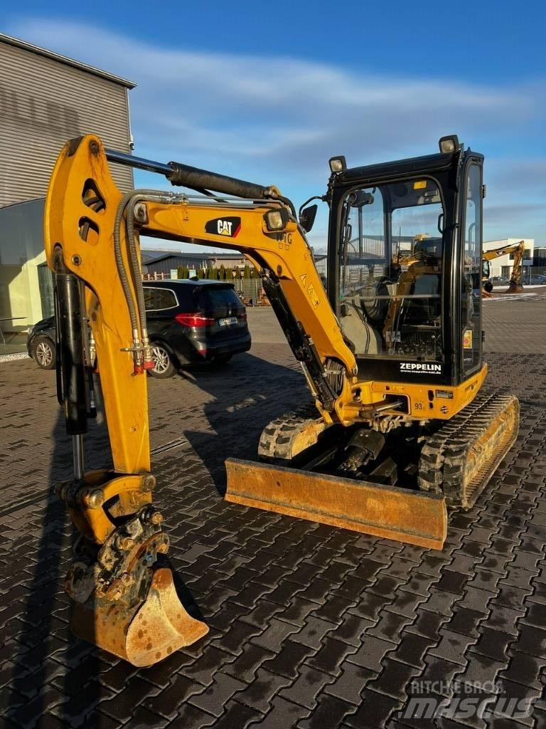 CAT 302.7 DCR Mini excavatoare < 7t