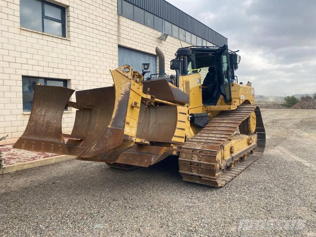 CAT D 6 Buldozere pe senile