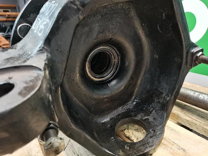Manitou MHT 790 axle Axe
