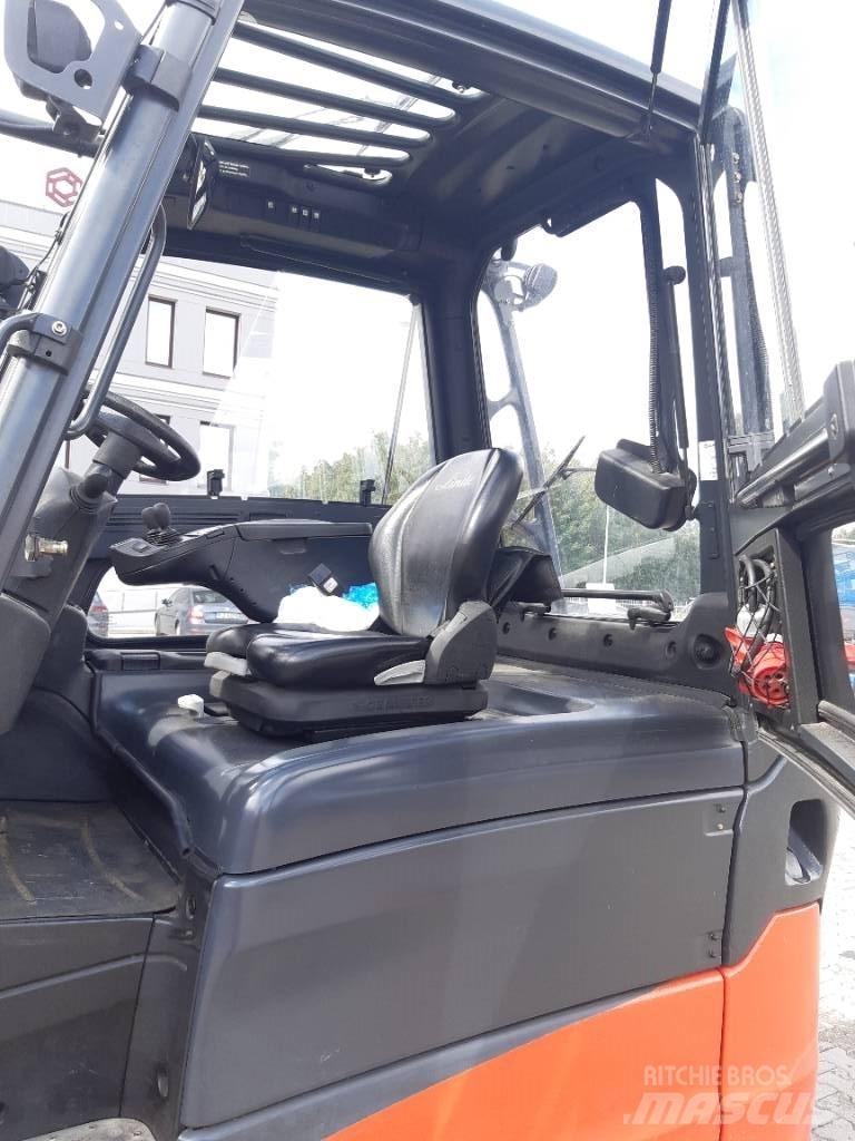 Linde E30HL Stivuitor electric