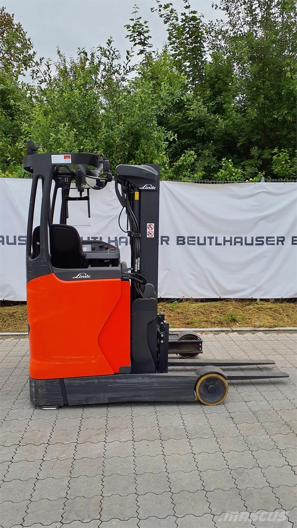 Linde R14B Stivuitor cu catarg retractabil