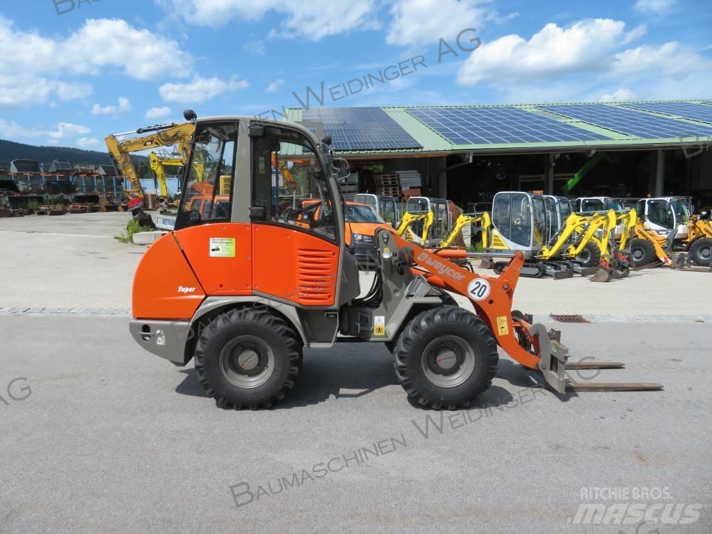 Atlas AR 35 Incarcator pe pneuri