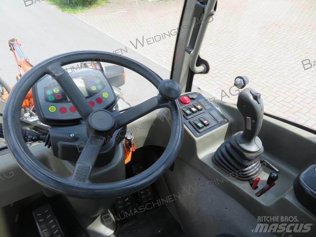 Atlas AR 35 Incarcator pe pneuri