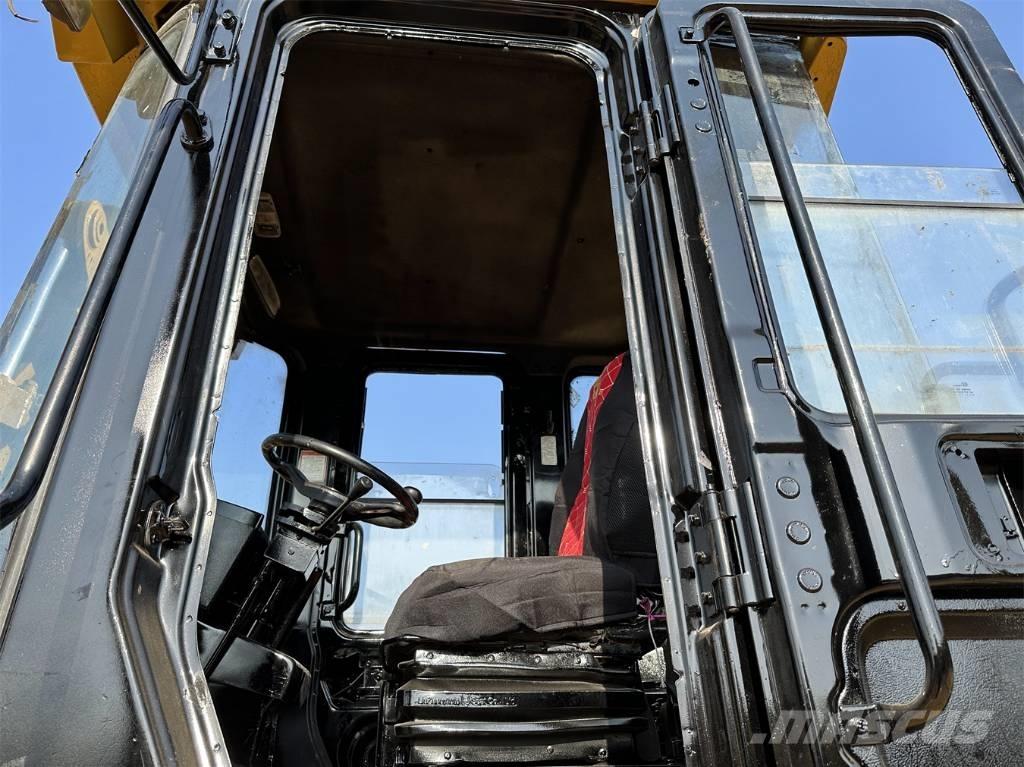 CAT 966G Incarcator pe pneuri