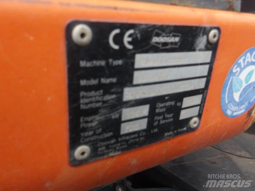 Doosan DX 160 W Excavatoare cu roti