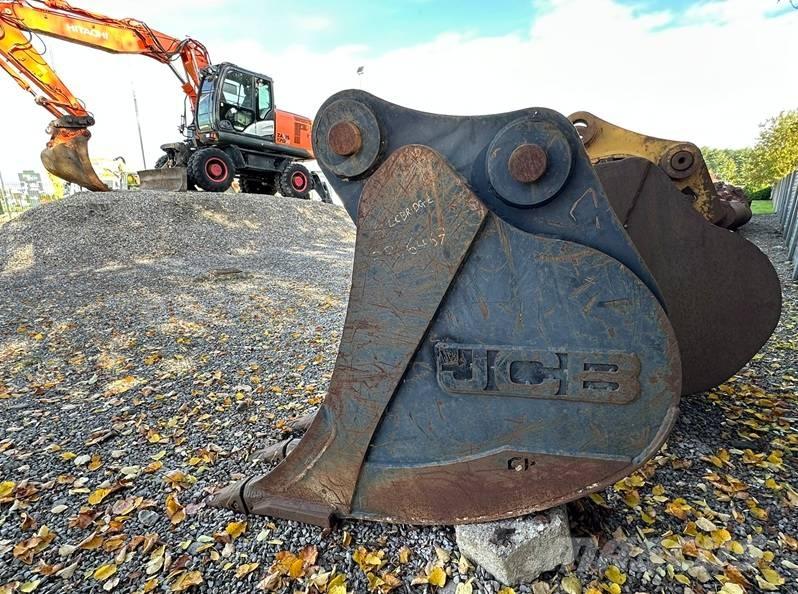 JCB JS 200 Excavator