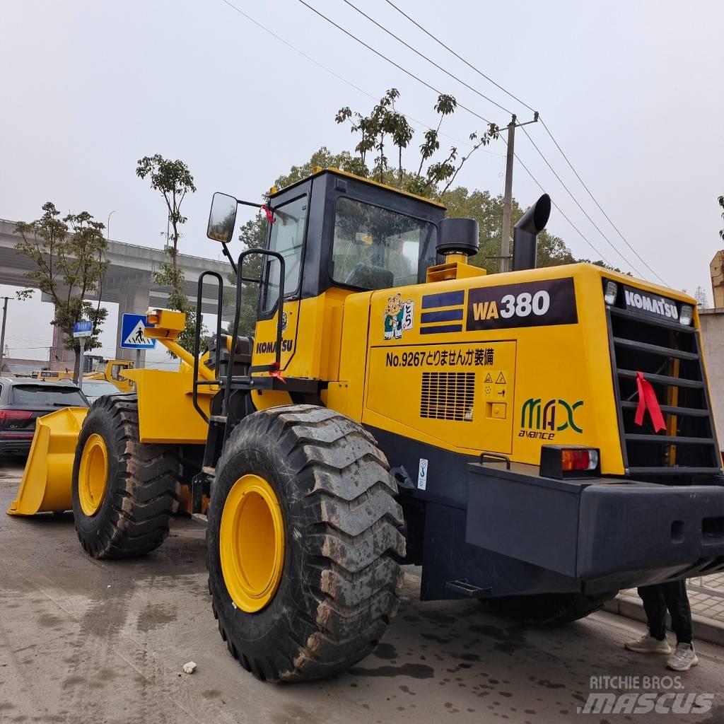 Komatsu WA 380-3 Incarcator pe pneuri