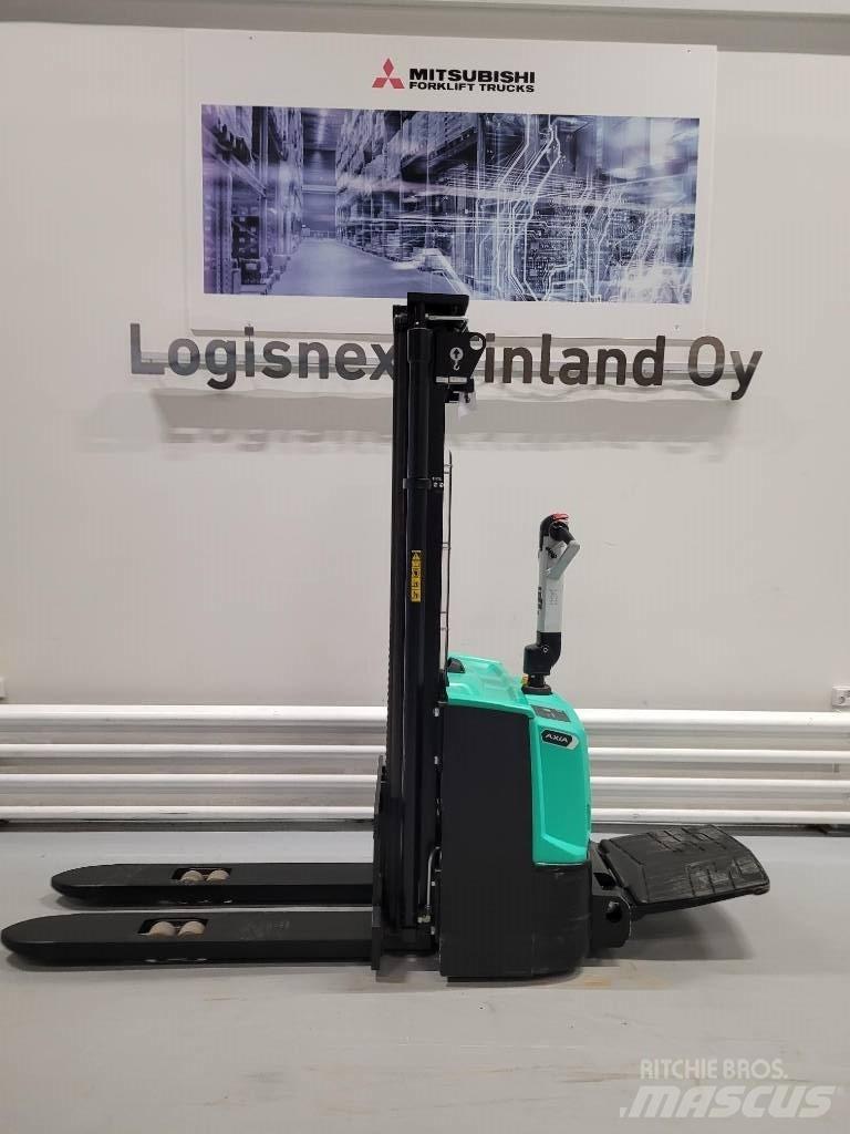Mitsubishi SBP 12N2R Transpaleti autopropulsanti
