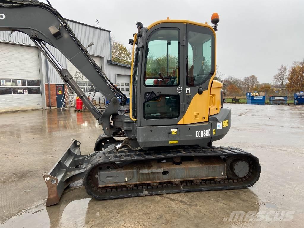 Volvo ECR 88 D / Eslöv Excavatoare 7t - 12t