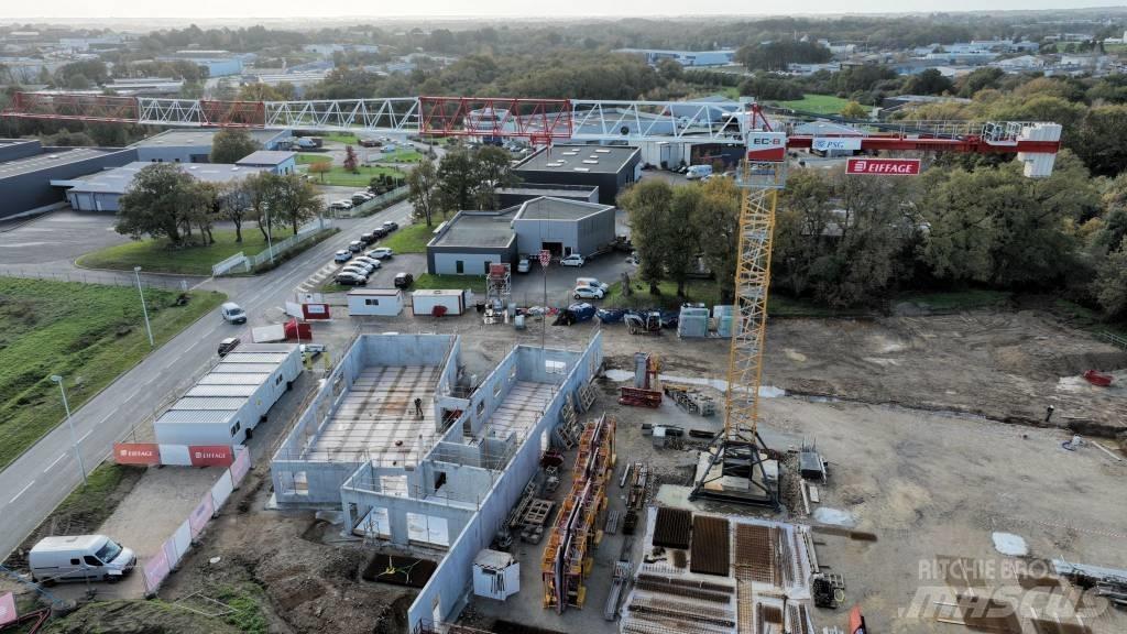 Liebherr 205 ec-b Macarale turn
