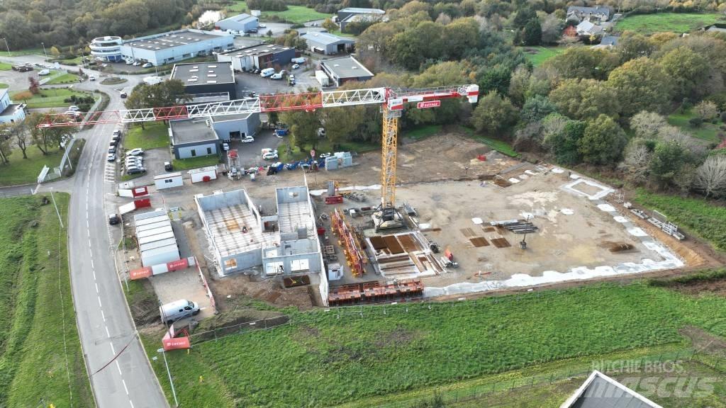 Liebherr 205 ec-b Macarale turn