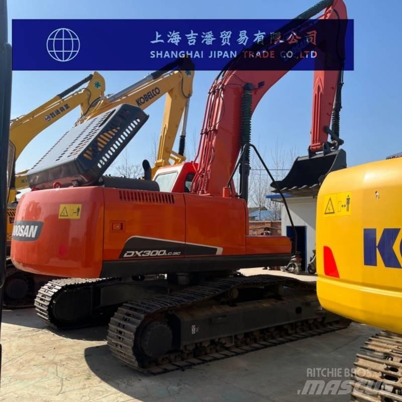 Doosan DX 300 Excavatoare pe șenile
