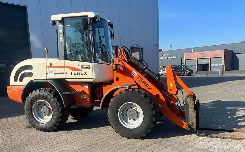 Schaeff SKL 844 Incarcator pe pneuri