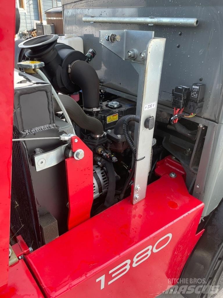 Weidemann 1380 Incarcatoare multifunctionale
