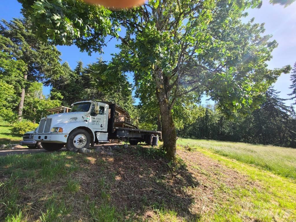 Kenworth T 300 Camioane platforma/prelata
