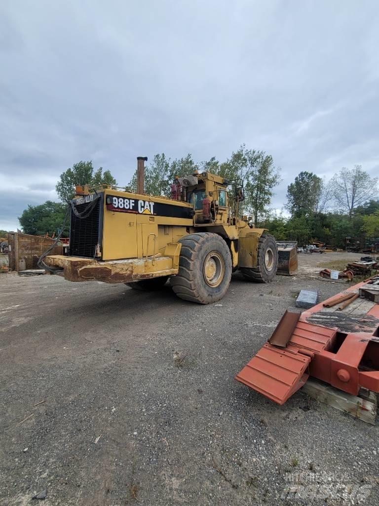 CAT 988 F Incarcator pe pneuri