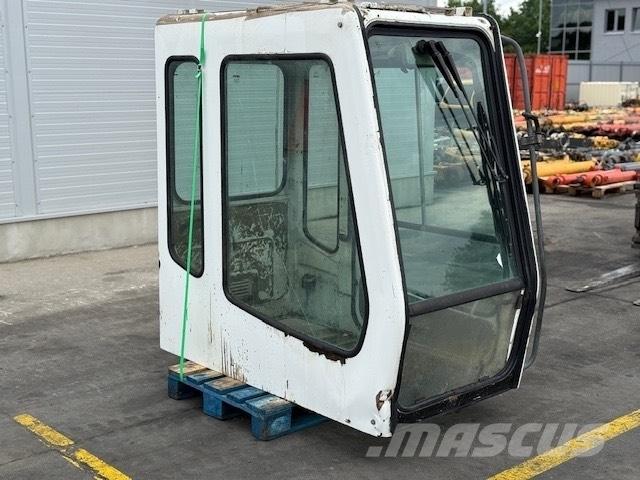Liebherr CAB SERIE B Cabine si interior