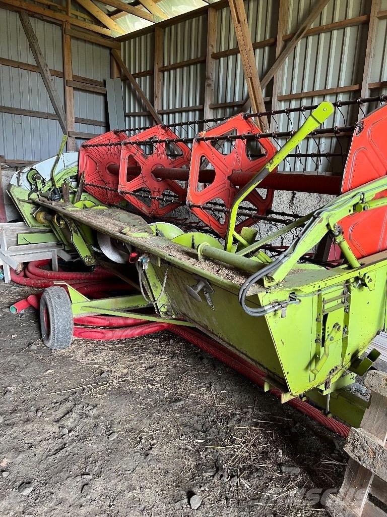 CLAAS Mega 202 Combine de secerat