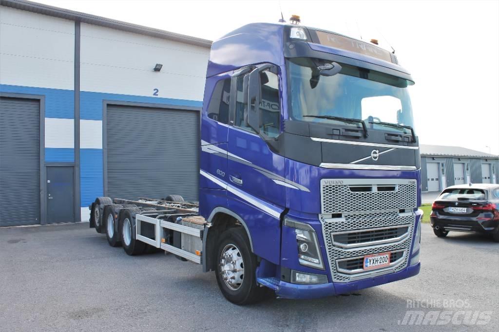 Volvo FH16 600  8x4*4 Camion cabina sasiu