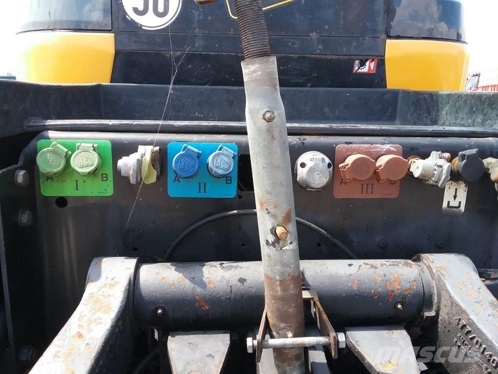 JCB Fastrac 2115 Tractoare