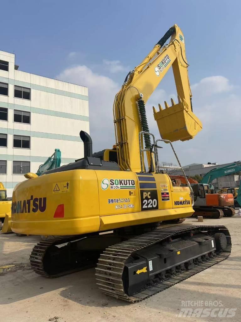 Komatsu PC 220-8 Excavatoare pe șenile
