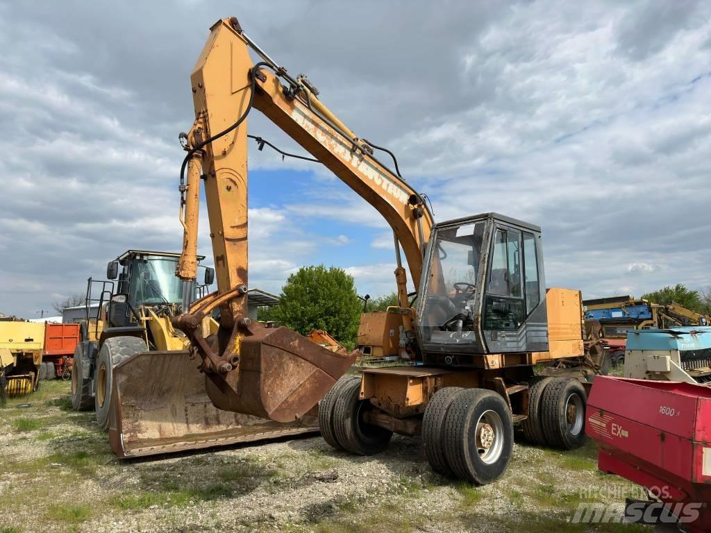 CASE 588-P Excavatoare cu roti
