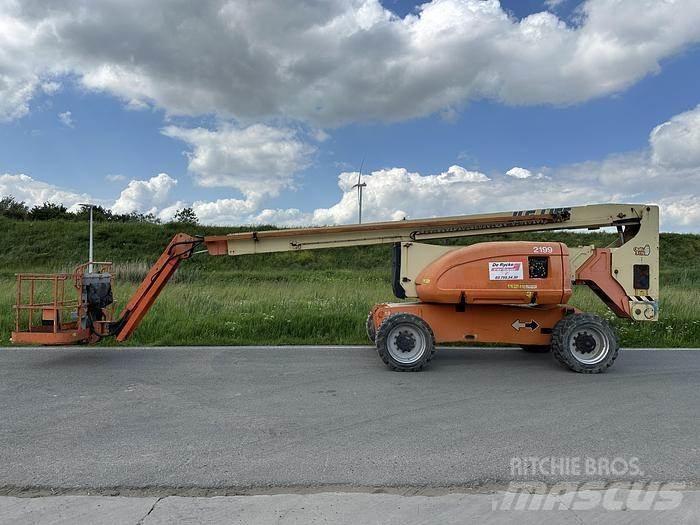 JLG 800AJ Nacele cu brat articulat