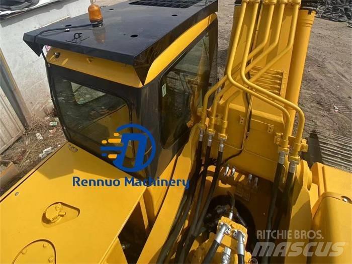 Komatsu 350-8 Excavatoare pe șenile
