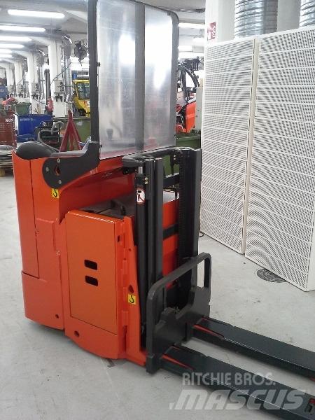 Linde L12LS-03 Transpaleti autopropulsanti