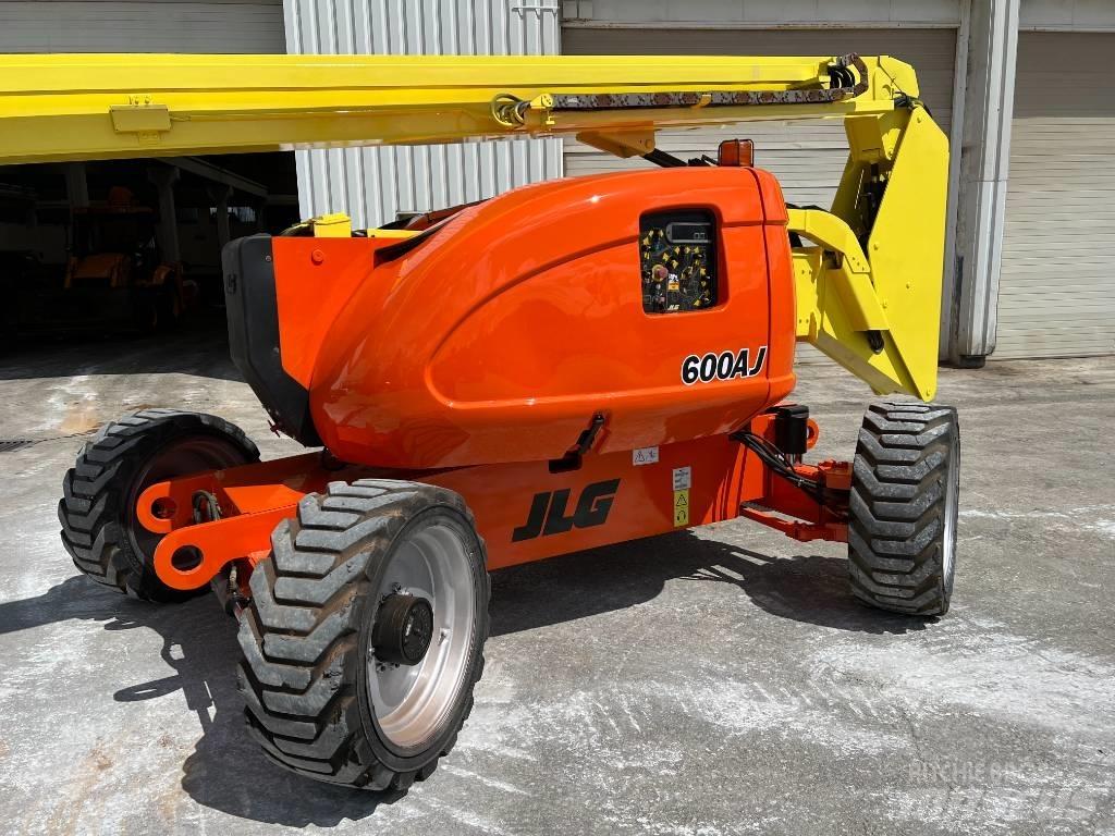 JLG 600 AJ Nacele cu brat articulat