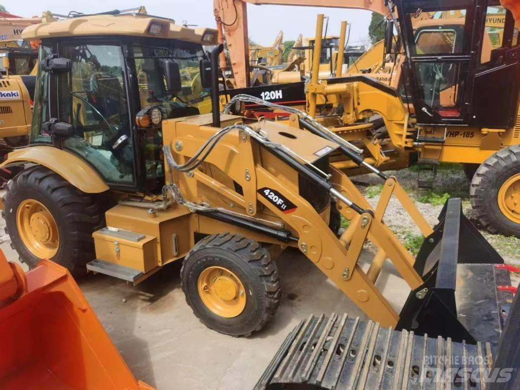 CAT 420 f2 Buldoexcavatoare