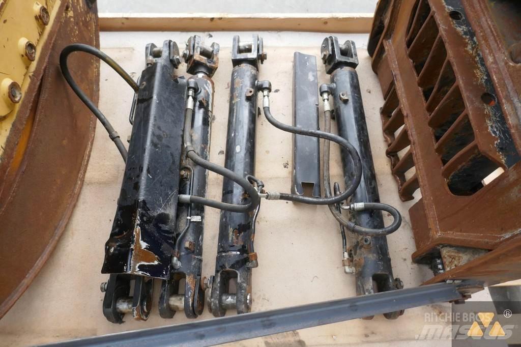 CAT 525D Grapple Transport - Altele