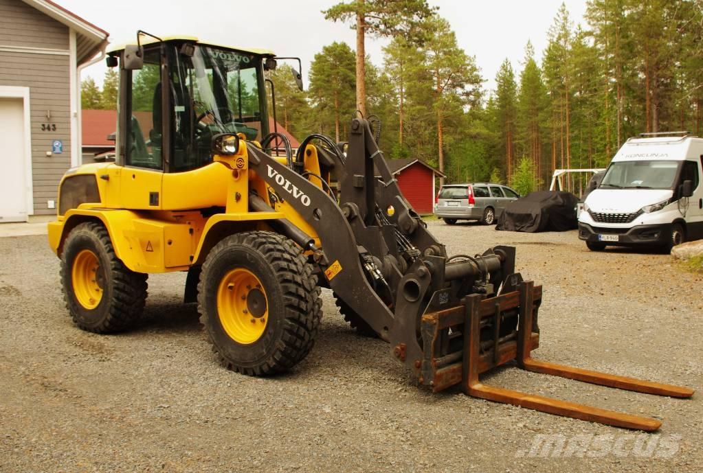 Volvo L 35 G Incarcator pe pneuri