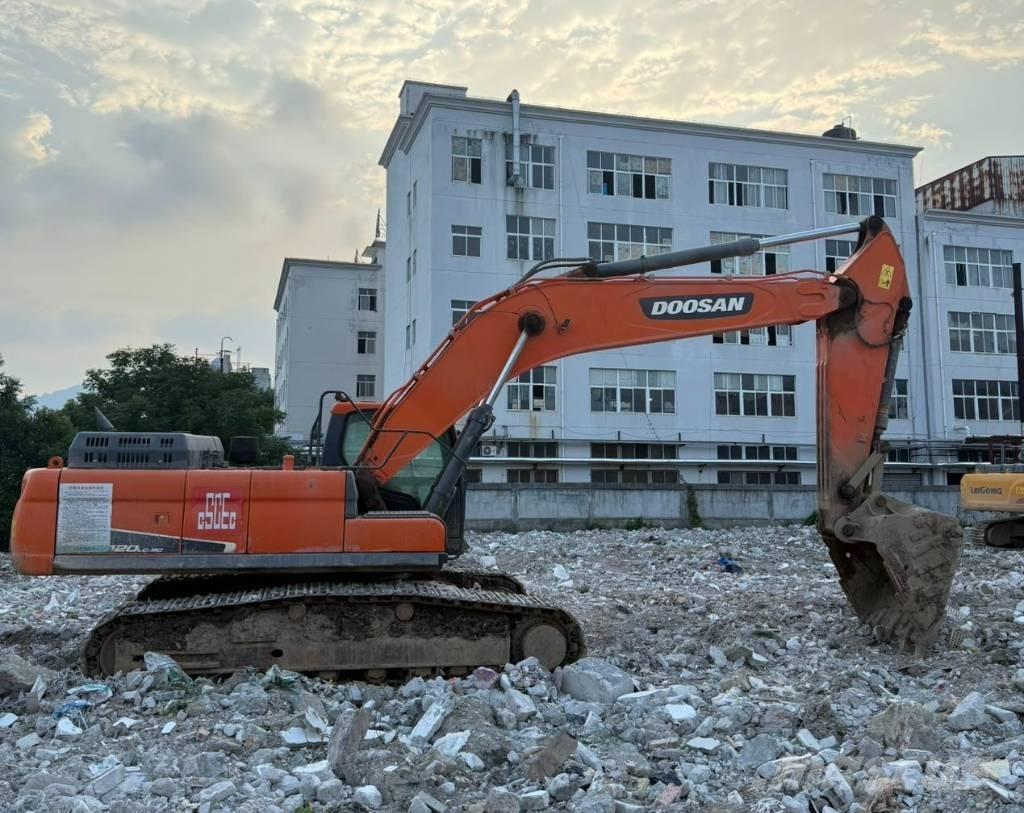 Doosan DX380LC-9C Excavatoare pe șenile
