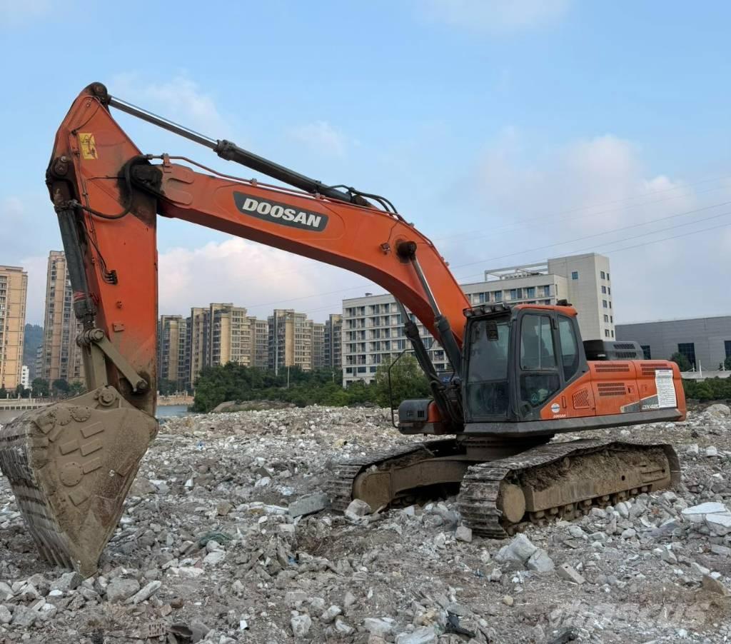 Doosan DX380LC-9C Excavatoare pe șenile
