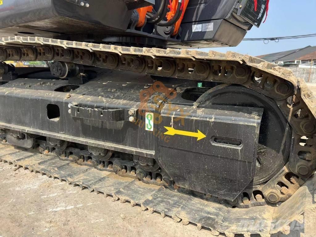 Hitachi ZX 200-3G Excavatoare pe șenile
