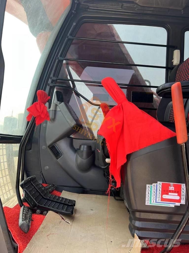 Hitachi ZX 200-3G Excavatoare pe șenile
