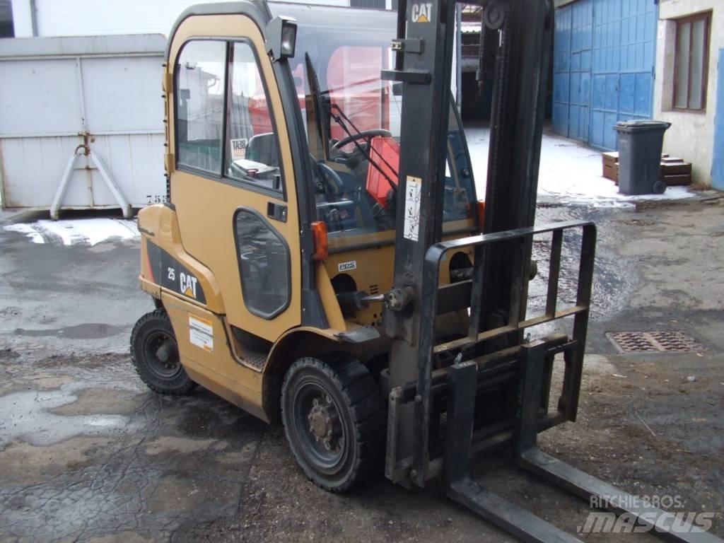 CAT lift truck DP25N Stivuitor diesel
