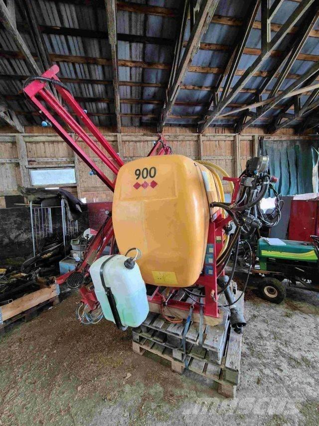 Junkkari 900L Tractoare agricole sprayers