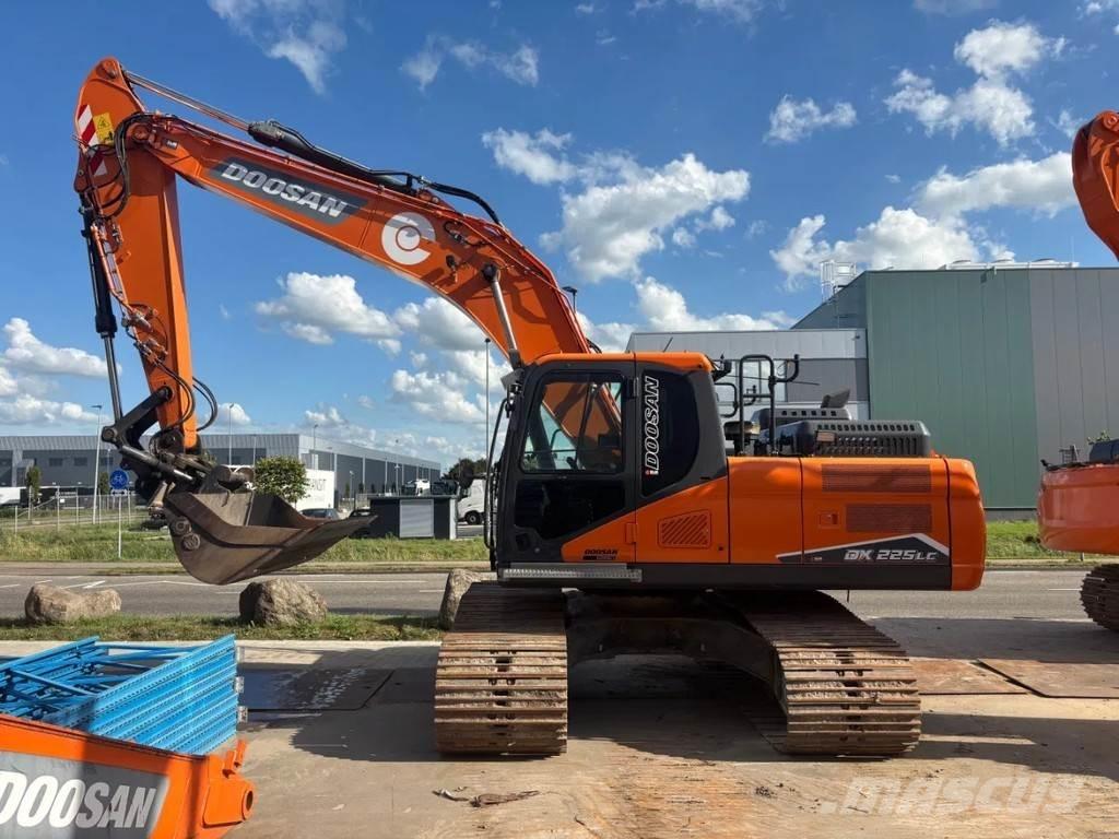 Doosan DX225LC-7 Excavatoare pe șenile
